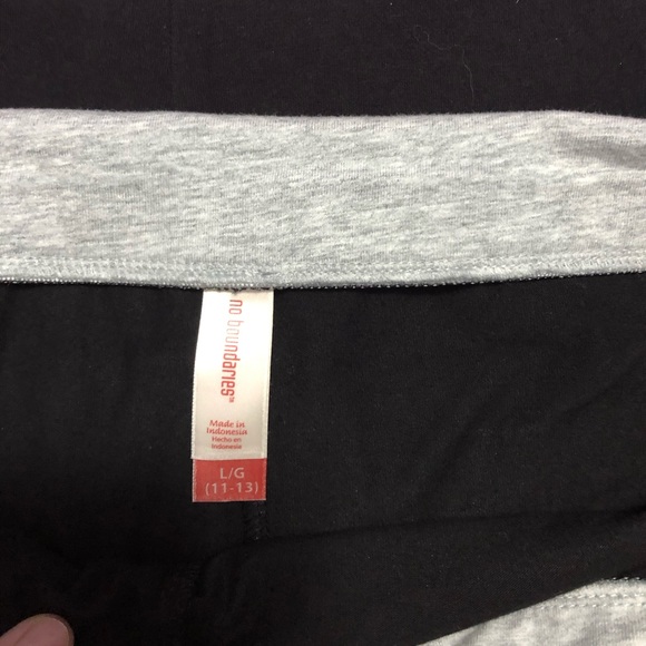 No Boundaries Yoga shorts set of 3 - Picture 2 of 4